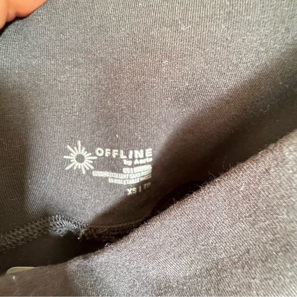 Bundle of 2 Aerie Leggings. 1- with pockets, 2 - no pockets - Picture 4 of 13